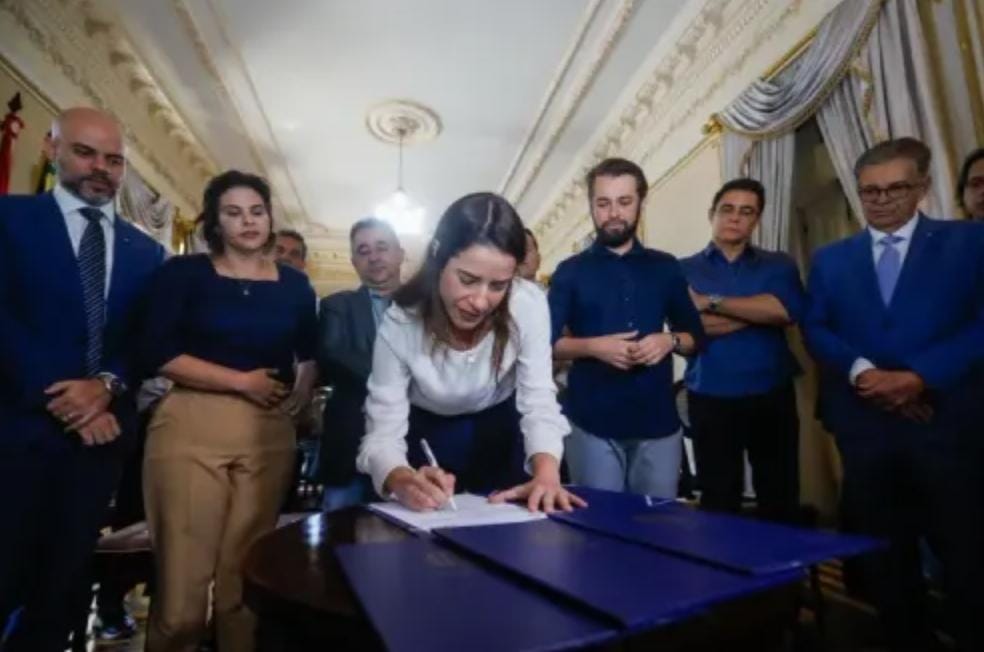 PE na Estrada: Governadora Raquel Lyra autoriza mais de R$ 25 milhões em obras viárias em três regiões do Estado