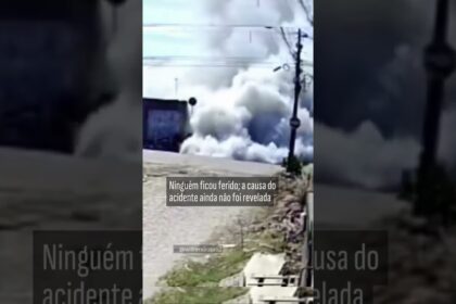 Caminhão carregado de cimento explode e por um milagre de Deus ninguém ficou ferido ! Caminhão carregado de cimento explode e por um milagre de Deus ninguém ficou ferido !