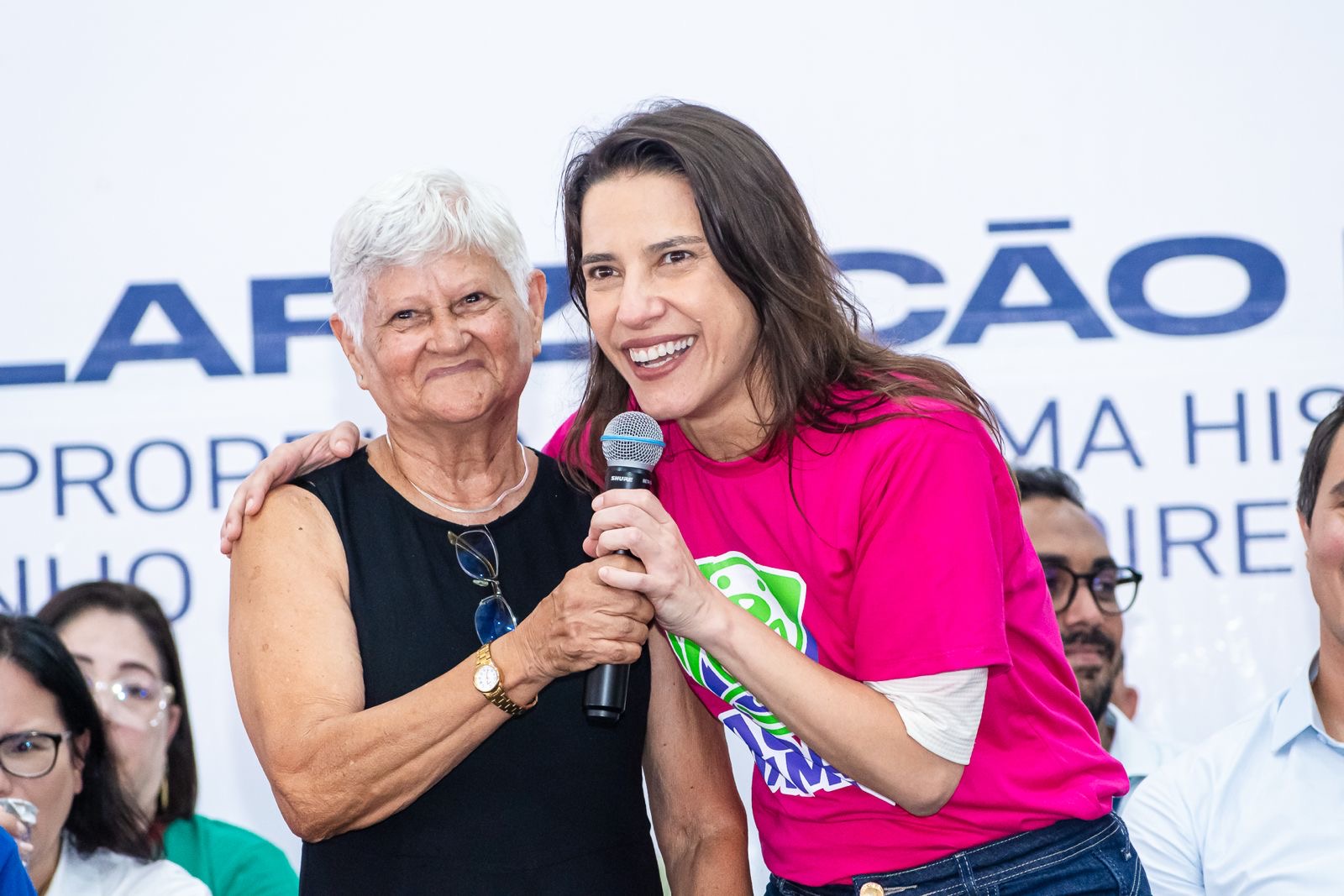 Governadora Raquel Lira realiza maior entrega de títulos de propriedade do Governo de Pernambuco em São Lourenço da Mata Governadora Raquel Lira realiza maior entrega de títulos de propriedade do Governo de Pernambuco em São Lourenço da Mata