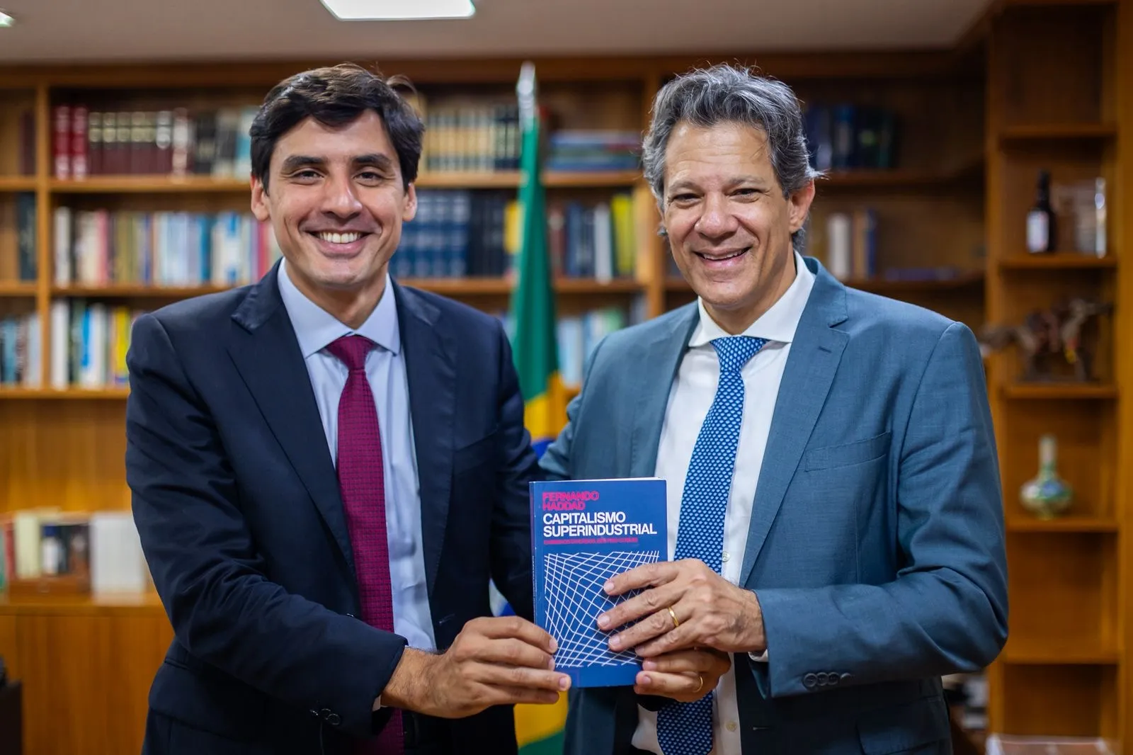 Carlos Costa articula apoio em Brasília e reforça projeto para a Câmara Federal Carlos Costa articula apoio em Brasília e reforça projeto para a Câmara Federal