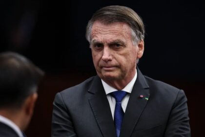 PF aponta sete doenças crônicas em Bolsonaro, mas descarta transferência hospitalar PF aponta sete doenças crônicas em Bolsonaro, mas descarta transferência hospitalar