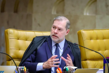 PF encontra menções a Toffoli no celular de Vorcaro e pede suspeição do ministro PF encontra menções a Toffoli no celular de Vorcaro e pede suspeição do ministro