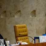 Toffoli manda Polícia Federal enviar ao STF conteúdo de celulares do caso Master ao ser citado em diálogos