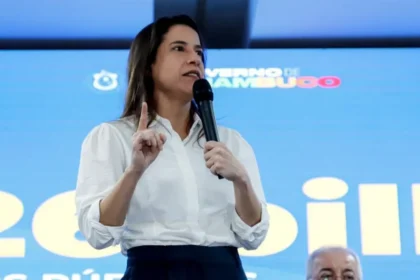 Raquel Lyra participa da abertura do Carnaval do Recife em meio a cenário político para 2026