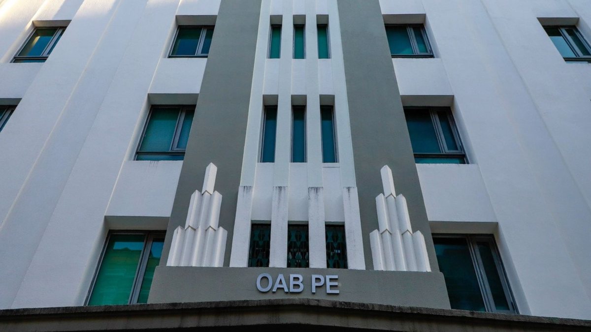 OAB Cabo afirma que advogada sofreu tratamento “inadequado” por vereador Sargento Almeida, que cita fiscalização
