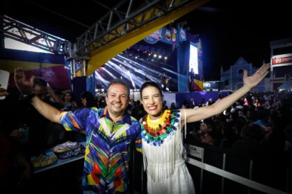 No Sertão, governadora Raquel Lyra acompanha o Carnaval de Salgueiro e destaca investimentos estaduais para a descentralização da folia No Sertão, governadora Raquel Lyra acompanha o Carnaval de Salgueiro e destaca investimentos estaduais para a descentralização da folia