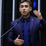 No dia de homenagem a Lula na Sapucaí, Nikolas Ferreira convoca ato para 1º de março No dia de homenagem a Lula na Sapucaí, Nikolas Ferreira convoca ato para 1º de março