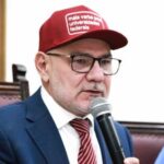 Túlio Gadêlha lança reitor da UFPE, Alfredo Gomes, como pré-candidato ao Governo de Pernambuco Túlio Gadêlha lança reitor da UFPE, Alfredo Gomes, como pré-candidato ao Governo de Pernambuco