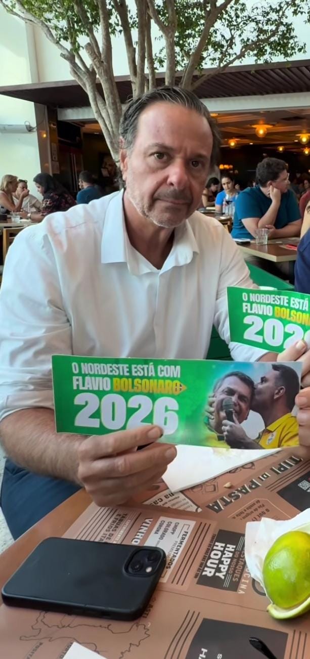 Lindbergh Farias encaminha representação ao TSE contra Gilson Machado Neto