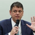 Tarcísio diz ter certeza de que reunião com Flávio na quarta-feira será positiva