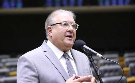 Novo líder do Republicanos, Coutinho quer Sílvio Filho candidato ao Senado Novo líder do Republicanos, Coutinho quer Sílvio Filho candidato ao Senado