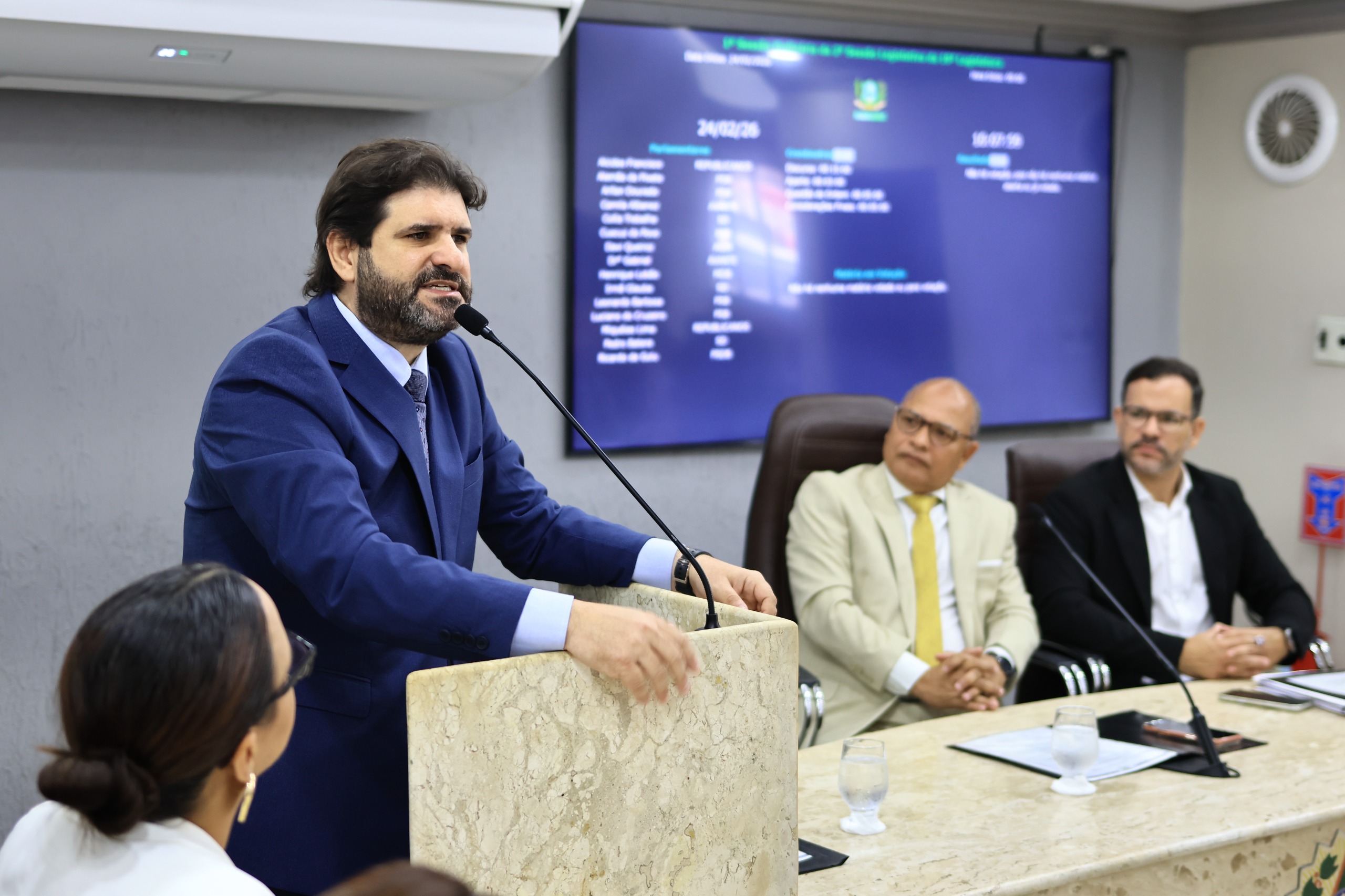 Vinícius Labanca abre o ano legislativo com autocrítica, otimismo e foco na educação de São Lourenço da Mata Vinícius Labanca abre o ano legislativo com autocrítica, otimismo e foco na educação de São Lourenço da Mata