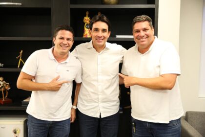 Vereador presidente Paulo André (PSB) e ex-presidente René Cabral declaram apoio ao ministro Silvio Costa Filho para o Senado