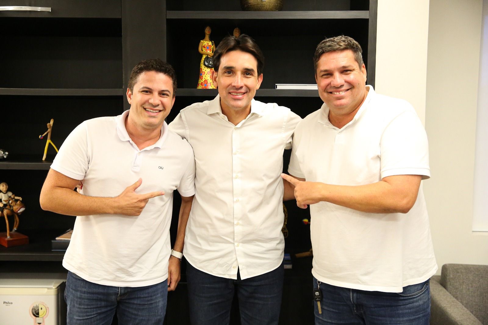 Vereador presidente Paulo André (PSB) e ex-presidente René Cabral declaram apoio ao ministro Silvio Costa Filho para o Senado Vereador presidente Paulo André (PSB) e ex-presidente René Cabral declaram apoio ao ministro Silvio Costa Filho para o Senado