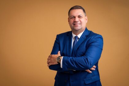 Prestigiado, presidente da Câmara de Carpina Júnior de Salete amplia protagonismo político no grupo Gouveia e se consolida como liderança no município Prestigiado, presidente da Câmara de Carpina Júnior de Salete amplia protagonismo político no grupo Gouveia e se consolida como liderança no município