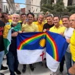 Flávio Bolsonaro participa de ato na Paulista contra Lula e STF; políticos de Pernambuco marcam presença Flávio Bolsonaro participa de ato na Paulista contra Lula e STF; políticos de Pernambuco marcam presença
