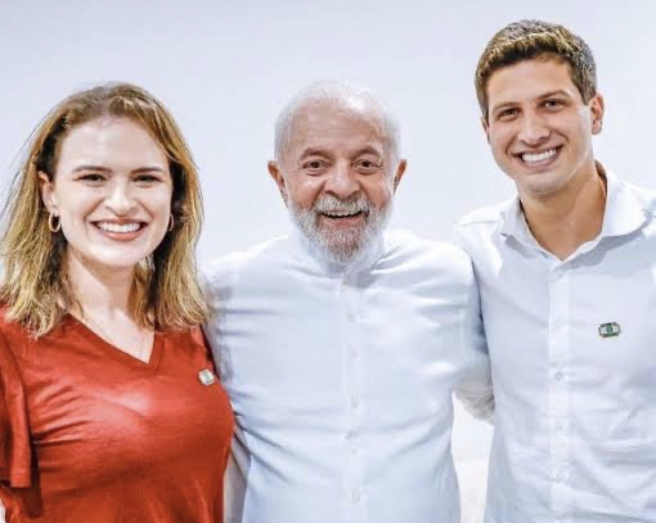 Marília Arraes confirma pré-candidatura ao Senado e reafirma apoio em João Campos e Lula Marília Arraes confirma pré-candidatura ao Senado e reafirma apoio em João Campos e Lula