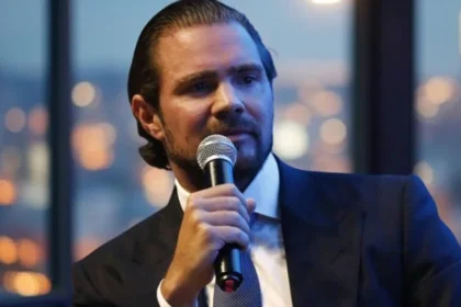 Mensagens de Vorcaro relatam reunião com Lula no Planalto Mensagens de Vorcaro relatam reunião com Lula no Planalto