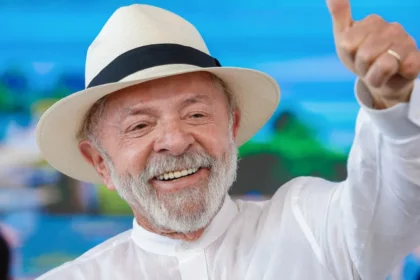 Presidente Lula faz check-up em hospital de São Paulo Presidente Lula faz check-up em hospital de São Paulo