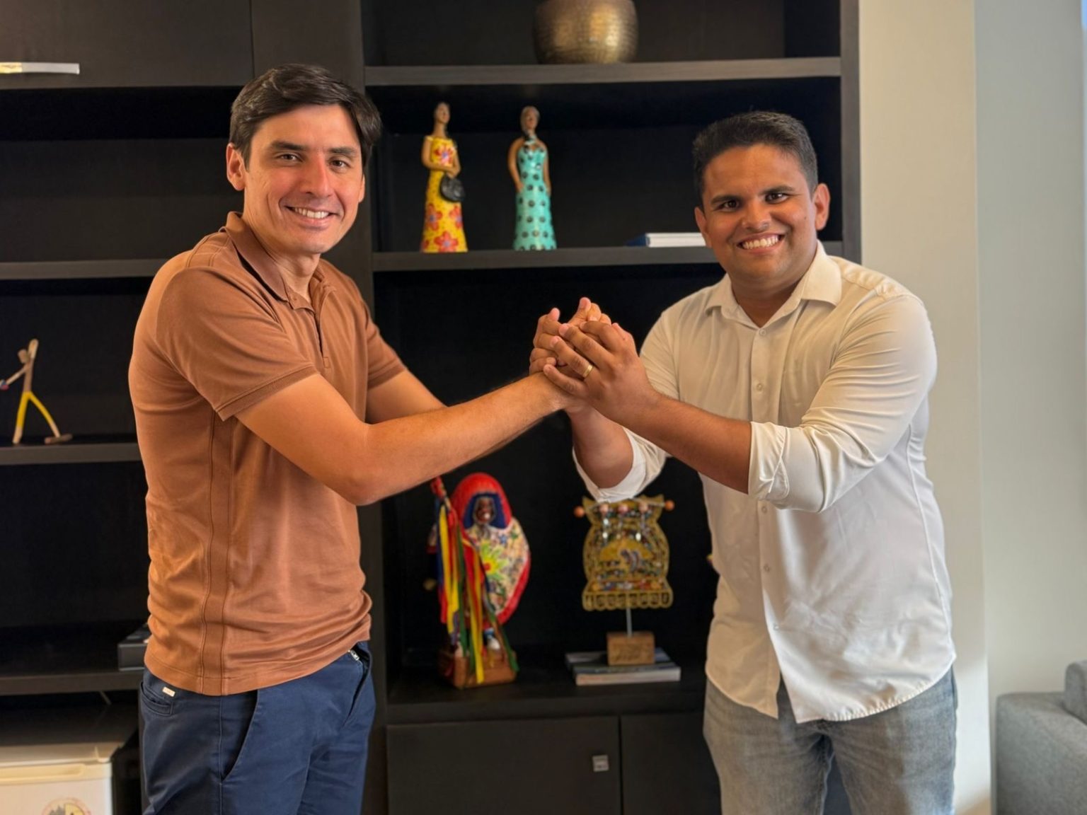 Heldinho Moura declara apoio a Carlos Costa para Câmara Federal Heldinho Moura declara apoio a Carlos Costa para Câmara Federal