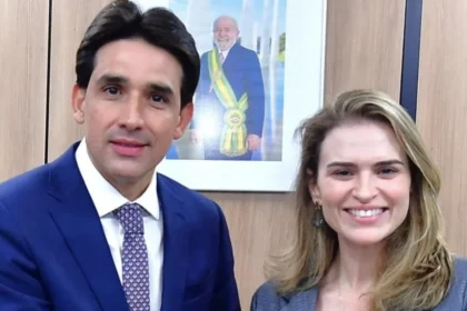 Em meio à s incertezas para o Senado, Silvio Costa Filho e MarÃlia Arraes se encontram em BrasÃlia Em meio à s incertezas para o Senado, Silvio Costa Filho e MarÃlia Arraes se encontram em BrasÃlia