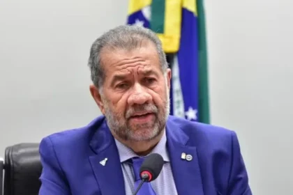 Lupi confirma Marília Arraes ao Senado pelo PDT, mas cita indefinição sobre chapa: ‘João Campos nos empurra para fora da aliança’