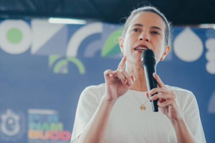 Raquel Lyra confirma conversa com Marília Arraes após declaração de Carlos Lupi: “sou governadora, é natural” Raquel Lyra confirma conversa com Marília Arraes após declaração de Carlos Lupi: “sou governadora, é natural”