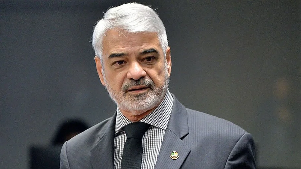 Com PT dividido, Humberto Costa diz que decisão sobre apoio a João Campos ou Raquel Lyra será do diretório nacional Com PT dividido, Humberto Costa diz que decisão sobre apoio a João Campos ou Raquel Lyra será do diretório nacional