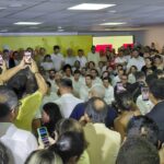 Ao lado de Marília e Carlos Costa, João Campos lança pré-candidatura em grande evento Ao lado de Marília e Carlos Costa, João Campos lança pré-candidatura em grande evento