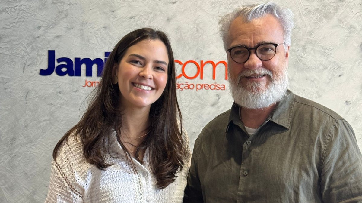 Maria Arraes deixa Solidariedade e ingressa no PSB para disputar vaga na Alepe