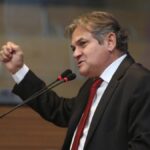 Comissão de Ética da Câmara também instaura processo contra Chico Kiko sobre suposta ameaça a Eduardo Moura Comissão de Ética da Câmara também instaura processo contra Chico Kiko sobre suposta ameaça a Eduardo Moura