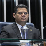 PT e Centrão operaram juntos para enterrar CPI do INSS PT e Centrão operaram juntos para enterrar CPI do INSS