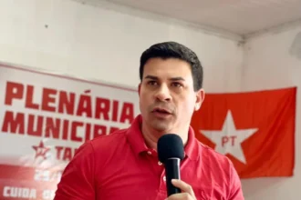 “Há sentimento majoritário de apoio a João Campos”, diz Carlos Veras sobre decisão do PT em Pernambuco “Há sentimento majoritário de apoio a João Campos”, diz Carlos Veras sobre decisão do PT em Pernambuco