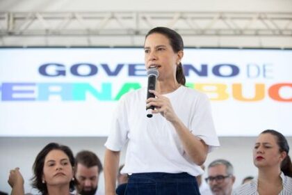 Raquel Lyra avalia Tulio Gadelha e ex-aliado de Campos para compor chapa e disputar o Senado