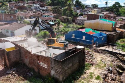 Prefeitura de Camaragibe inicia obras estruturadoras no Canal do Japão para reduzir riscos de alagamentos