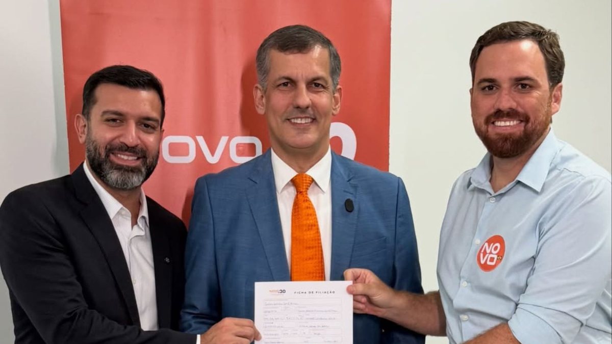 Advogado Carlos Sant’Anna é aposta do Novo para disputa ao Senado em Pernambuco Advogado Carlos Sant’Anna é aposta do Novo para disputa ao Senado em Pernambuco
