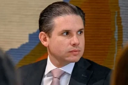 PF diz que Hugo Motta e Ciro Nogueira voaram em avião de empresário suspeito de contrabando PF diz que Hugo Motta e Ciro Nogueira voaram em avião de empresário suspeito de contrabando