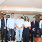 Jarbas Vasconcelos e Jarbas Filho recebem Raquel Lyra e ministro do TCU no Recife
