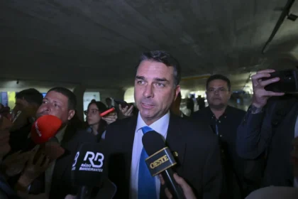 Lula perdeu governabilidade’: Flávio Bolsonaro e oposição no Senado avaliam rejeição a Messias Lula perdeu governabilidade’: Flávio Bolsonaro e oposição no Senado avaliam rejeição a Messias