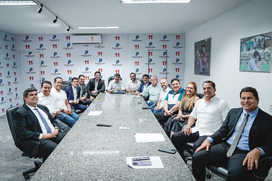 PP deixa blocão do governo na Alepe e anuncia independência PP deixa blocão do governo na Alepe e anuncia independência