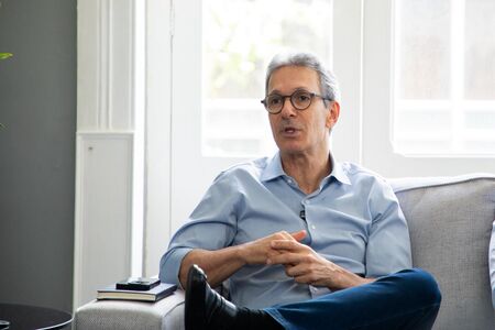 Zema descarta ser vice de Flávio Bolsonaro e reafirma candidatura própria à Presidência