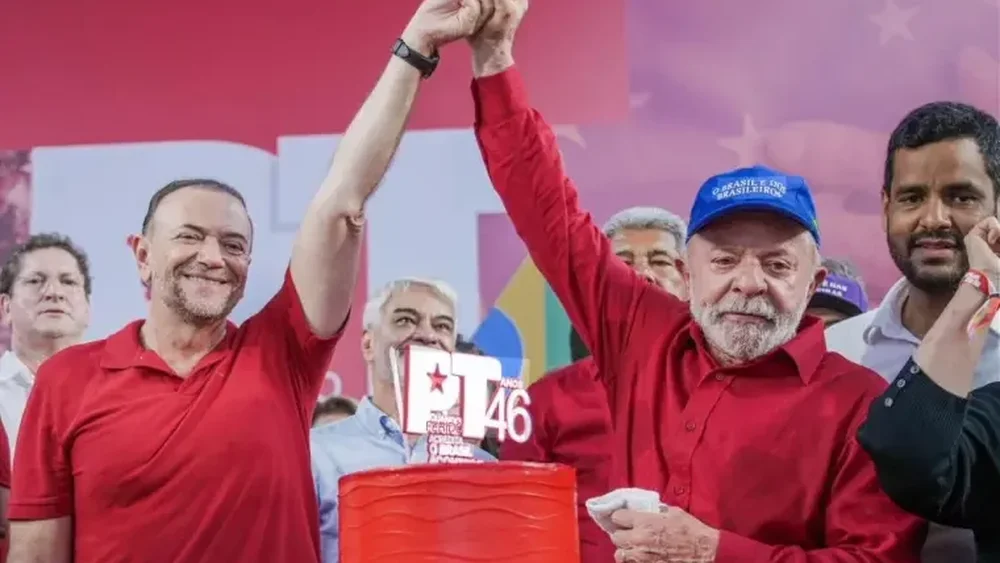 Presidente do PT confirma Lula como candidato à reeleição e antecipa articulações estaduais Presidente do PT confirma Lula como candidato à reeleição e antecipa articulações estaduais