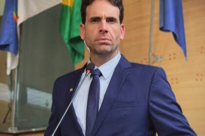 Exclusivo | Eduardo Moura lança pré-candidatura à Câmara Federal nesta sexta Exclusivo | Eduardo Moura lança pré-candidatura à Câmara Federal nesta sexta
