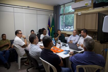 Prefeitura de Camaragibe inicia ações emergenciais após transbordamento do Canal do Japão Prefeitura de Camaragibe inicia ações emergenciais após transbordamento do Canal do Japão