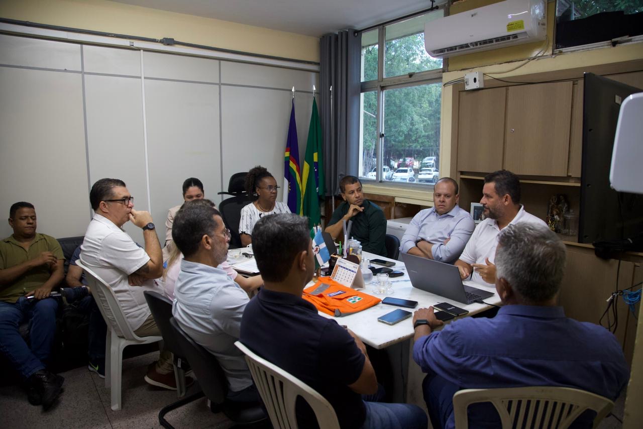 Prefeitura de Camaragibe inicia ações emergenciais após transbordamento do Canal do Japão