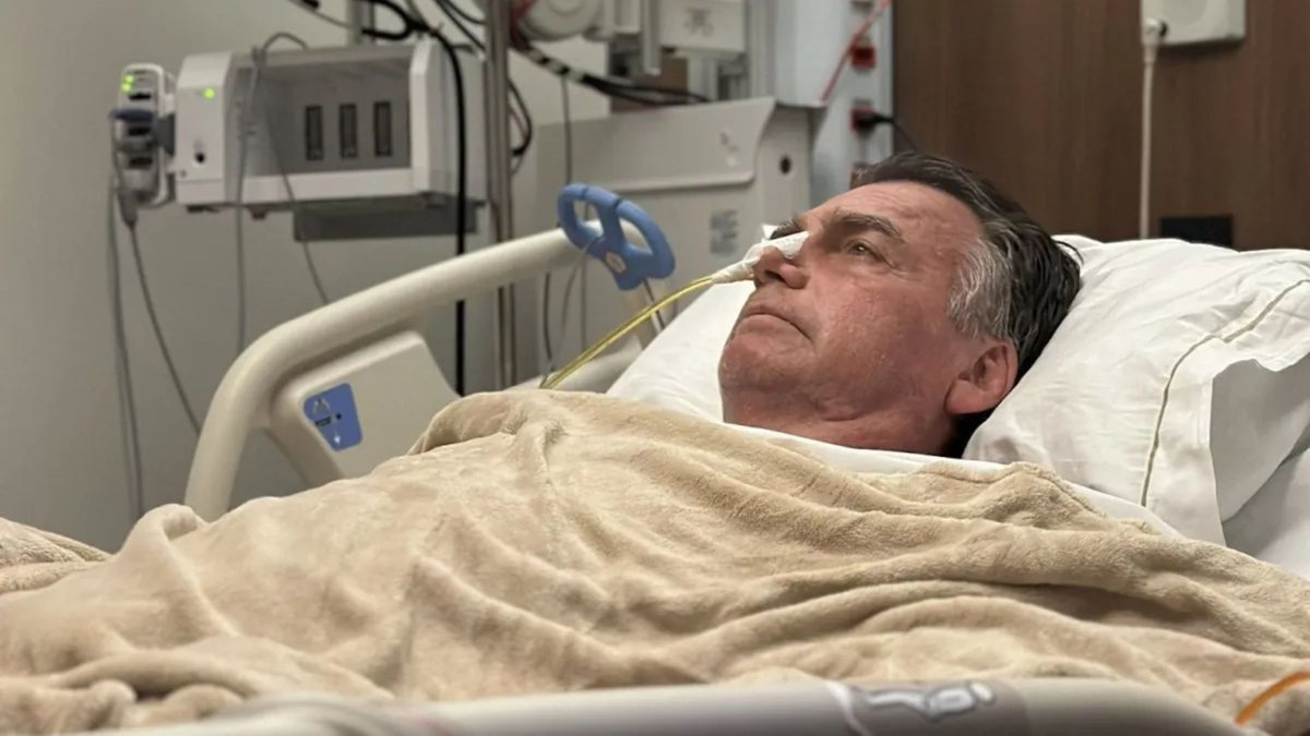 Bolsonaro realiza nova cirurgia e médico atualiza estado de saúde do ex-presidente