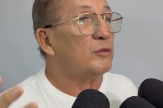 Empresário Eduardo Fenelon recebe título de cidadão carpinense