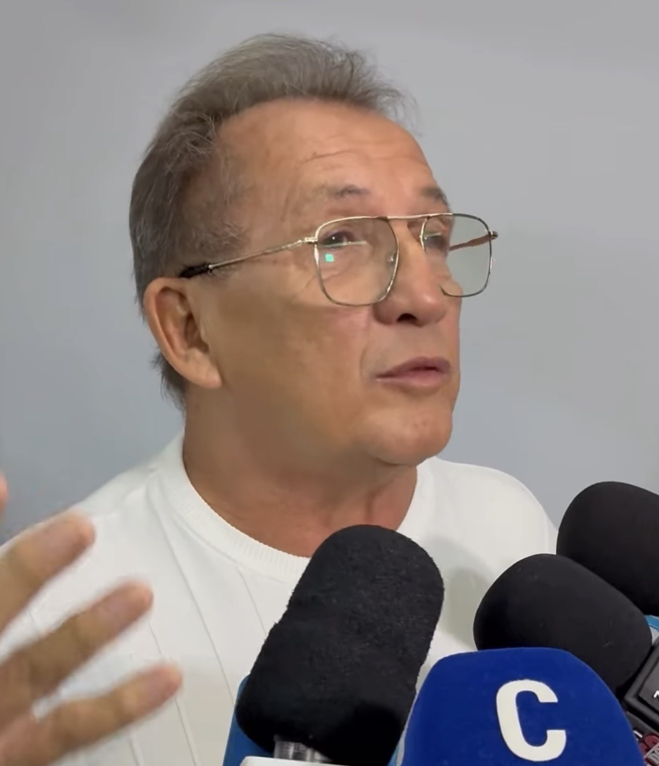 Empresário Eduardo Fenelon recebe título de cidadão carpinense