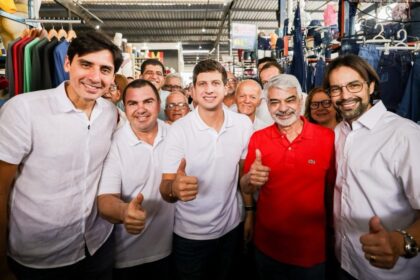 João Campos promete centro de convenções em Santa Cruz do Capibaribe, em giro pelo Agreste João Campos promete centro de convenções em Santa Cruz do Capibaribe, em giro pelo Agreste
