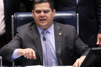 Alcolumbre promulga Lei da Dosimetria, que beneficia Jair Bolsonaro Alcolumbre promulga Lei da Dosimetria, que beneficia Jair Bolsonaro